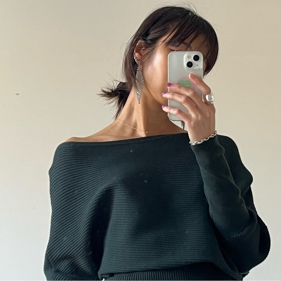 Witchery Knitted Off-Shoulder Dress - Picture 6 of 7